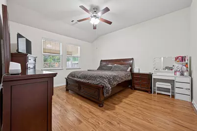 10023 Cobbs Cove Lane, Houston, TX 77044 - Photo 16