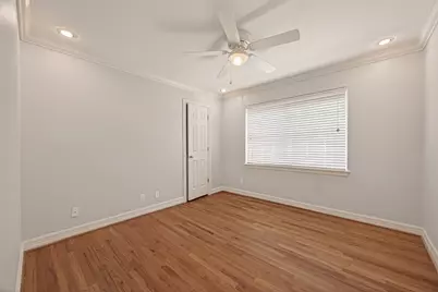10807 Oasis Drive, Houston, TX 77096 - Photo 36