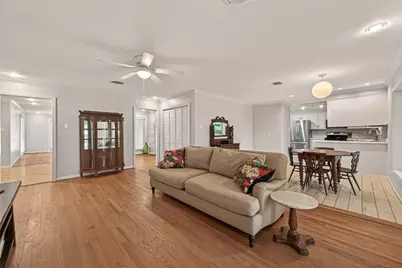 10807 Oasis Drive, Houston, TX 77096 - Photo 16