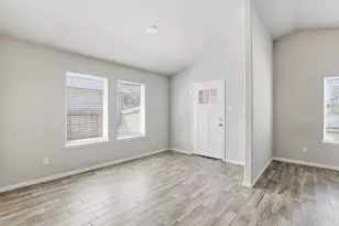 4522 Collins Rd, Houston, TX 77093 - Photo 8