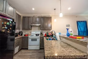 913 Moody Ave, Galveston, TX 77550 - Photo 2