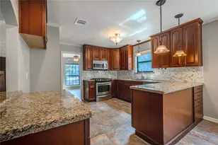 5938 Theall Rd, Houston, TX 77066 - Photo 10