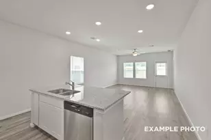 2120 S Canopy Xing Cir, Conroe, TX 77301 - Photo 2