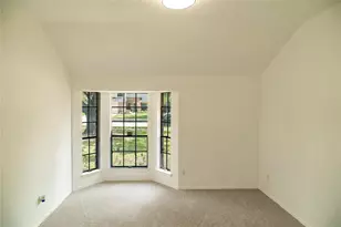 16342 Maple Downs Ln, Sugar Land, TX 77498 - Photo 10
