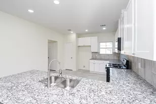 12206 Heather Flower Ln, Houston, TX 77014 - Photo 14