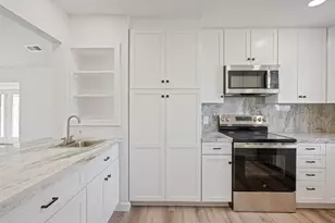 284 Mossy Meadow Dr, West Columbia, TX 77486 - Photo 16