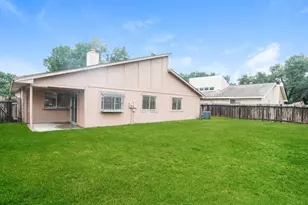 6918 Skyline Park Dr, Katy, TX 77449 - Photo 18