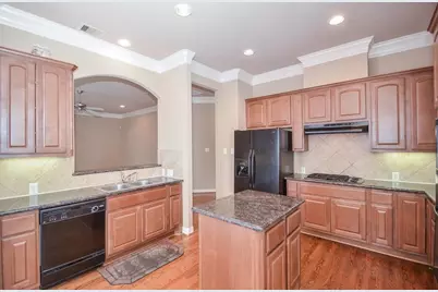 3042 Royal Oaks CRS, Houston, TX 77082 - Photo 10