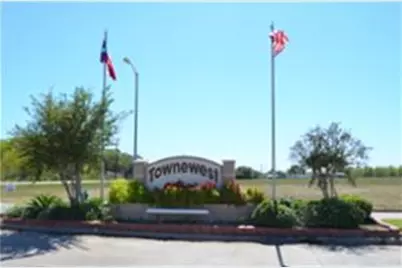 14014 Bay Gardens Drive, Sugar Land, TX 77498 - Photo 2