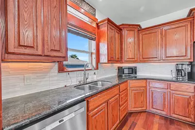 12836 E Madrid Road, Galveston, TX 77554 - Photo 12