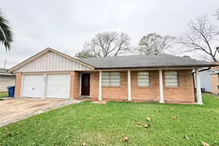 602 Cole St, Webster, TX 77598 - Photo 1