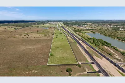 18804 Zac Lentz Parkway, Victoria, TX 77905 - Photo 10