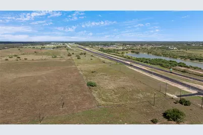 18804 Zac Lentz Parkway, Victoria, TX 77905 - Photo 14