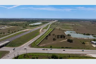 18804 Zac Lentz Parkway, Victoria, TX 77905 - Photo 4