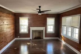 321 S Arcola St, Angleton, TX 77515 - Photo 2