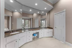 5437 Pine Springs Ct, Conroe, TX 77304 - Photo 24