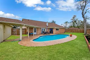 13807 Imperial Ct, Sugar Land, TX 77498 - Photo 26