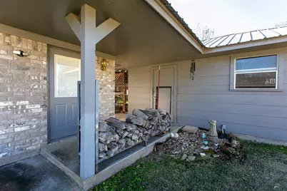 409 W Morgan Street, Franklin, TX 77856 - Photo 26