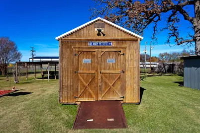 409 W Morgan Street, Franklin, TX 77856 - Photo 28