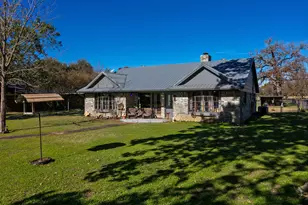 409 W Morgan St, Franklin, TX 77856 - Photo 1