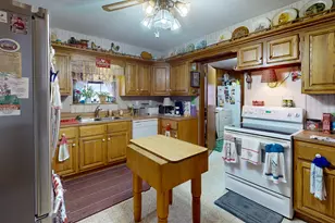 409 W Morgan St, Franklin, TX 77856 - Photo 10