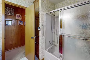 409 W Morgan St, Franklin, TX 77856 - Photo 22