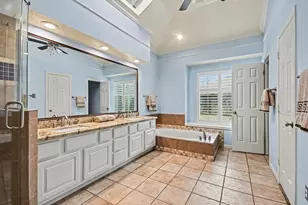 4030 Raven River Dr, Houston, TX 77059 - Photo 18