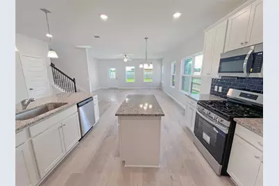 6218 Park Landing Lane, Baytown, TX 77521 - Photo 6