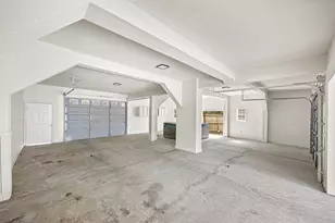 12710 McClosky St, Houston, TX 77037 - Photo 6