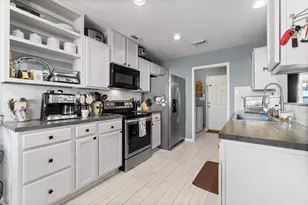 330 Crestmont St, Point Blank, TX 77364 - Photo 8