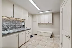 1918 Stoney Brook Dr, Houston, TX 77063 - Photo 42