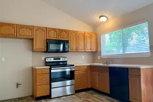 7739 Bunker Wood Ln, Houston, TX 77086 - Photo 10