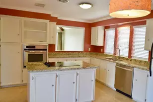 13723 Ella Lee Ln, Houston, TX 77077 - Photo 6
