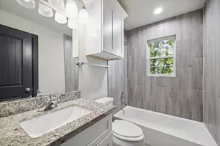4606 Denmark St, Houston, TX 77016 - Photo 8