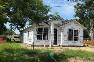 2310 Fitz Lee St, Waller, TX 77484 - Photo 10