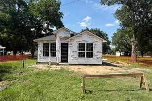 2310 Fitz Lee St, Waller, TX 77484 - Photo 8