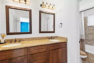 2440 Bering Dr, Houston, TX 77057 - Photo 10