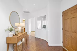 2440 Bering Dr, Houston, TX 77057 - Photo 4