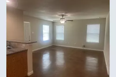 16920 W Juneau, Montgomery, TX 77316 - Photo 2