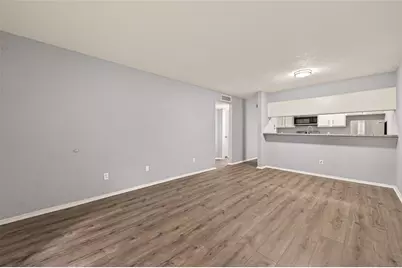 7313 Gulf Freeway #904, Houston, TX 77017 - Photo 2