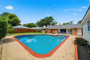 2110 Oceanview Dr, Seabrook, TX 77586 - Photo 8