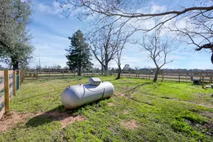 1232 Co Rd 1805, Crockett, TX 75835 - Photo 12