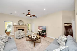 15511 Seminole Canyon Dr, Sugar Land, TX 77498 - Photo 6