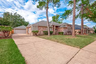 14818 La Rana Dr, Houston, TX 77083 - Photo 2