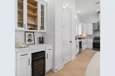 8708 Ojeman Villas Drive, Houston, TX 77055 - Photo 16