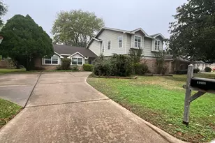 11615 1 Token Dr, Houston, TX 77065 - Photo 2