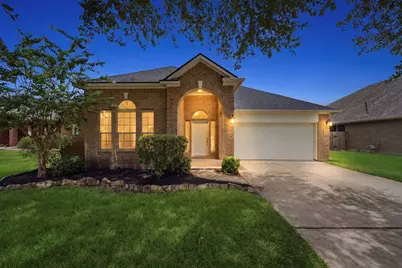 4207 Canterbury Park Lane, Pearland, TX 77584 - Photo 1