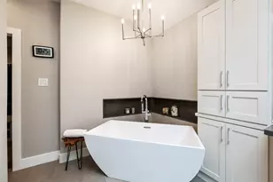 2928 Suffolk Dr, Houston, TX 77027 - Photo 36