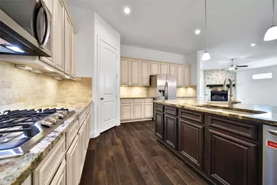 12519 Montclair Landing Court, Tomball, TX 77375 - Photo 10