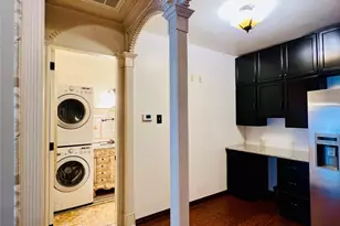 2100 Tanglewilde St, Houston, TX 77063 - Photo 8